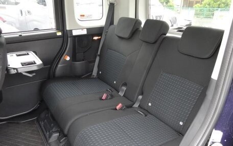 Toyota Roomy I, 2023 год, 1 090 000 рублей, 23 фотография
