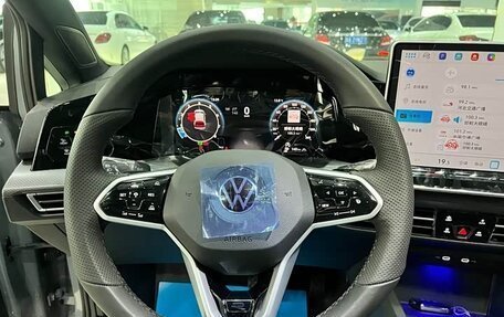 Volkswagen Golf VIII, 2025 год, 3 895 000 рублей, 9 фотография