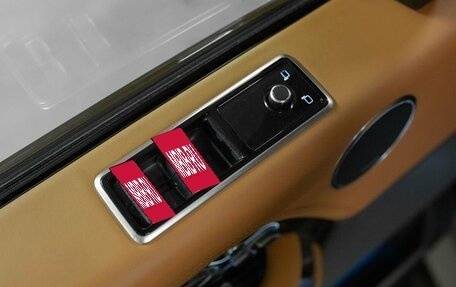 Land Rover Range Rover IV рестайлинг, 2019 год, 9 490 000 рублей, 7 фотография