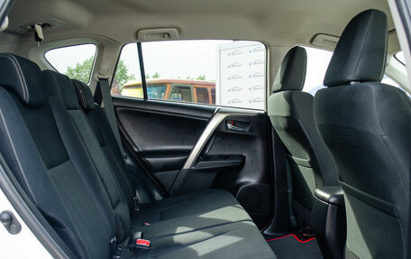 Toyota RAV4, 2015 год, 1 710 000 рублей, 17 фотография