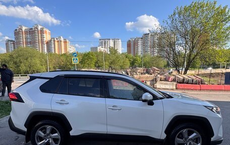 Toyota RAV4, 2022 год, 2 980 000 рублей, 5 фотография
