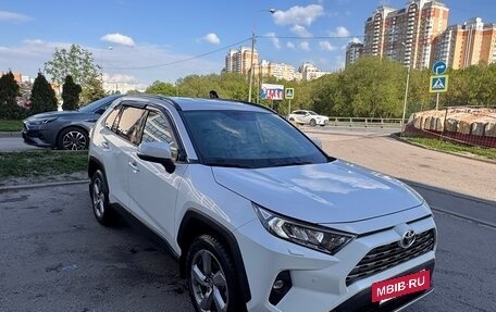 Toyota RAV4, 2022 год, 2 980 000 рублей, 7 фотография