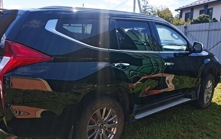 Mitsubishi Pajero Sport III рестайлинг, 2017 год, 3 095 000 рублей, 8 фотография