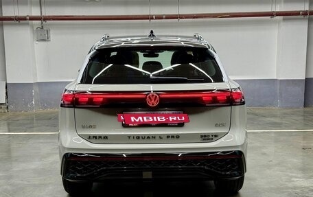 Volkswagen Tiguan, 2026 год, 4 640 000 рублей, 6 фотография