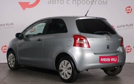 Toyota Yaris III рестайлинг, 2007 год, 520 000 рублей, 2 фотография
