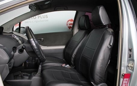 Toyota Yaris III рестайлинг, 2007 год, 520 000 рублей, 8 фотография