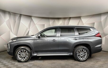 Mitsubishi Pajero Sport III рестайлинг, 2022 год, 4 000 000 рублей, 5 фотография