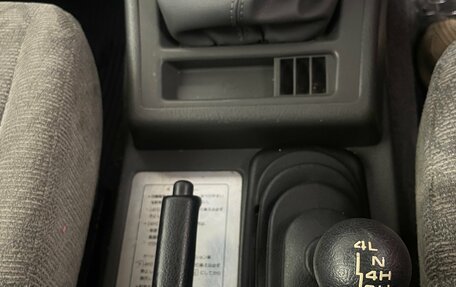 Suzuki Escudo III, 1993 год, 389 000 рублей, 13 фотография