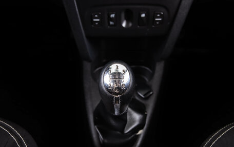 Renault Sandero II рестайлинг, 2016 год, 899 000 рублей, 21 фотография