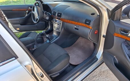 Toyota Avensis III рестайлинг, 2006 год, 628 000 рублей, 14 фотография