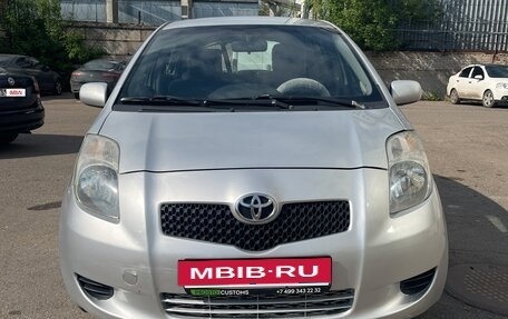 Toyota Yaris III рестайлинг, 2006 год, 465 000 рублей, 5 фотография