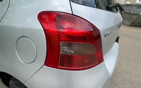 Toyota Yaris III рестайлинг, 2006 год, 465 000 рублей, 18 фотография