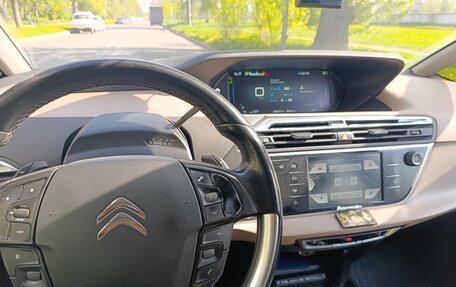 Citroen C4 Picasso II рестайлинг, 2014 год, 920 000 рублей, 14 фотография