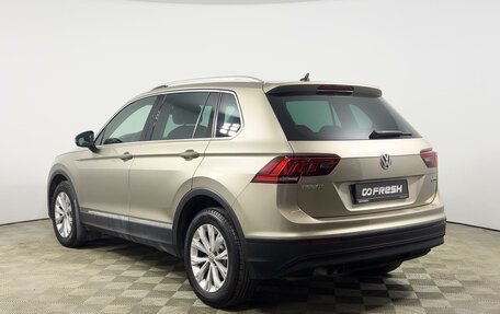 Volkswagen Tiguan II, 2018 год, 2 178 200 рублей, 2 фотография