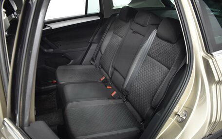 Volkswagen Tiguan II, 2018 год, 2 178 200 рублей, 9 фотография