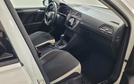 Volkswagen Tiguan II, 2019 год, 2 200 000 рублей, 8 фотография