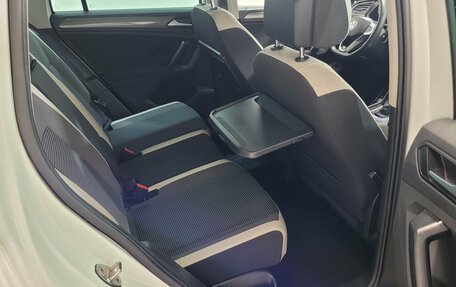 Volkswagen Tiguan II, 2019 год, 2 200 000 рублей, 9 фотография