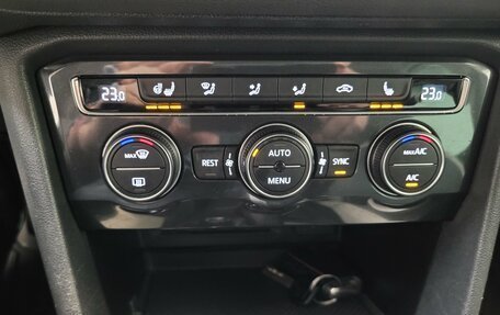 Volkswagen Tiguan II, 2019 год, 2 200 000 рублей, 13 фотография