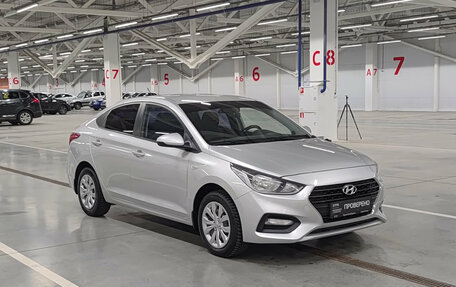 Hyundai Solaris II рестайлинг, 2018 год, 975 000 рублей, 3 фотография