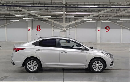 Hyundai Solaris II рестайлинг, 2018 год, 975 000 рублей, 5 фотография