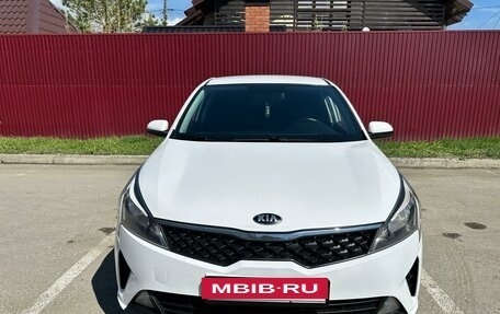 KIA Rio IV, 2021 год, 1 520 000 рублей, 3 фотография