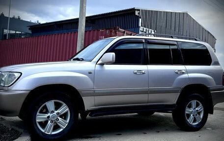 Toyota Land Cruiser 100 рестайлинг 2, 1999 год, 2 000 000 рублей, 4 фотография