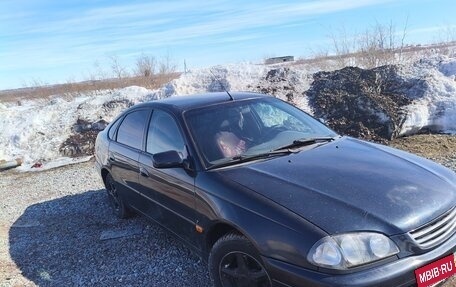 Toyota Avensis III рестайлинг, 1999 год, 330 000 рублей, 4 фотография