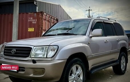 Toyota Land Cruiser 100 рестайлинг 2, 1999 год, 2 000 000 рублей, 3 фотография