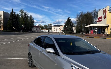 Hyundai Solaris II рестайлинг, 2013 год, 735 000 рублей, 8 фотография