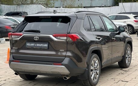 Toyota RAV4, 2019 год, 3 475 000 рублей, 18 фотография