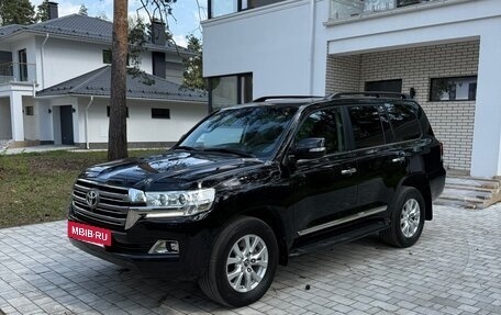 Toyota Land Cruiser 200, 2015 год, 6 500 000 рублей, 4 фотография