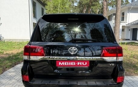Toyota Land Cruiser 200, 2015 год, 6 500 000 рублей, 7 фотография