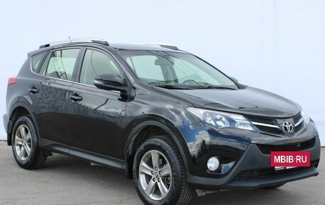 Toyota RAV4, 2015 год, 2 040 000 рублей, 3 фотография