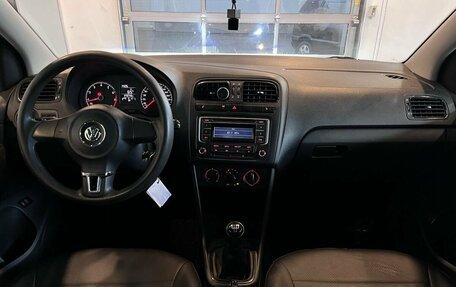 Volkswagen Polo VI (EU Market), 2015 год, 690 000 рублей, 9 фотография
