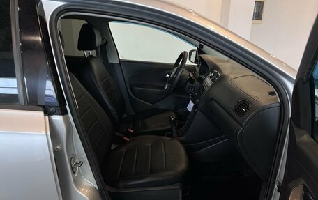 Volkswagen Polo VI (EU Market), 2015 год, 690 000 рублей, 27 фотография