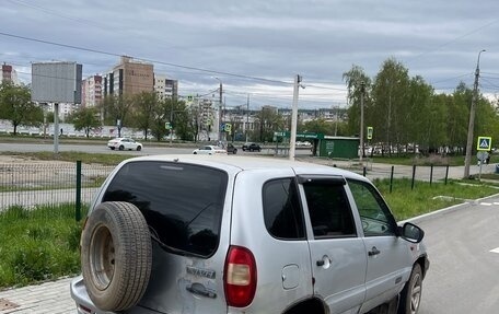 Chevrolet Niva I рестайлинг, 2005 год, 200 000 рублей, 5 фотография