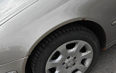 Mercedes-Benz C-Класс, 2005 год, 600 000 рублей, 12 фотография
