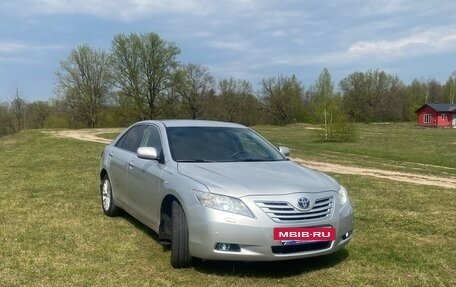 Toyota Camry, 2008 год, 1 000 000 рублей, 9 фотография
