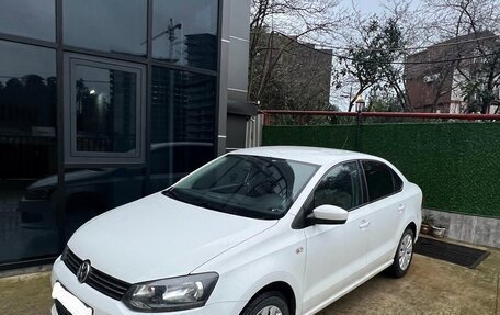 Volkswagen Polo VI (EU Market), 2014 год, 1 195 000 рублей, 1 фотография