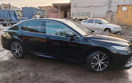 Toyota Camry, 2020 год, 2 250 000 рублей, 1 фотография