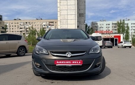 Opel Astra J, 2013 год, 1 050 000 рублей, 2 фотография