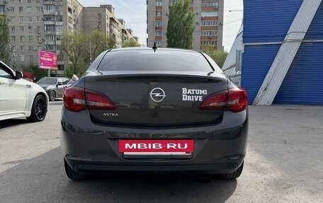Opel Astra J, 2013 год, 1 050 000 рублей, 4 фотография