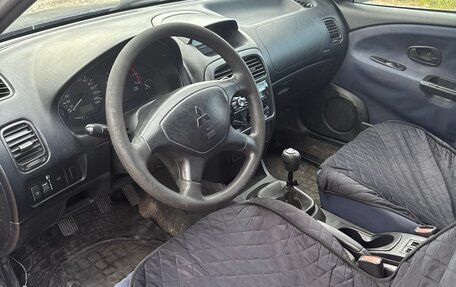 Mitsubishi Carisma I, 2003 год, 200 000 рублей, 5 фотография