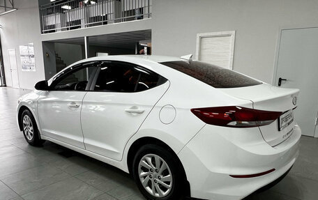 Hyundai Elantra VI рестайлинг, 2017 год, 1 290 001 рублей, 5 фотография