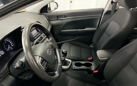 Hyundai Elantra VI рестайлинг, 2017 год, 1 290 001 рублей, 7 фотография