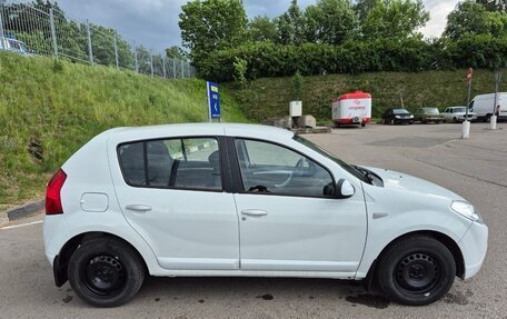 Renault Sandero I, 2013 год, 600 000 рублей, 3 фотография