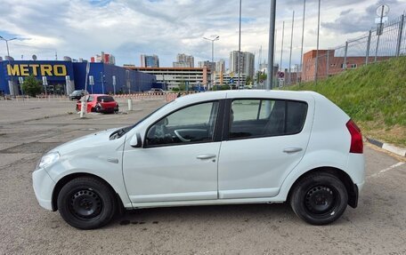 Renault Sandero I, 2013 год, 600 000 рублей, 2 фотография