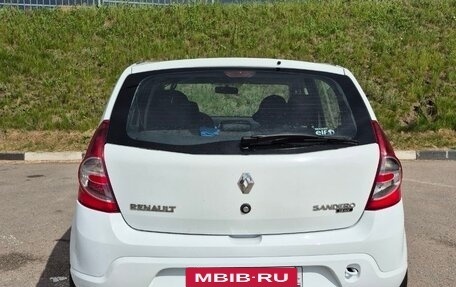 Renault Sandero I, 2013 год, 600 000 рублей, 10 фотография