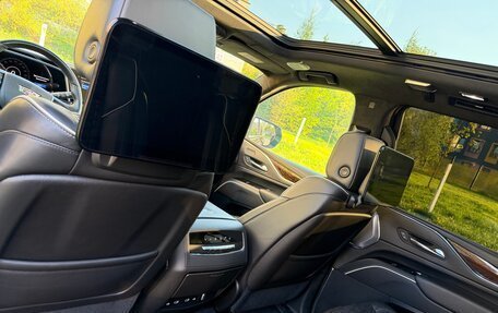 Cadillac Escalade V, 2021 год, 8 900 000 рублей, 19 фотография