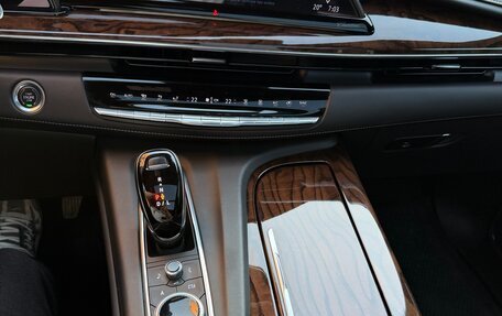 Cadillac Escalade V, 2021 год, 8 900 000 рублей, 26 фотография